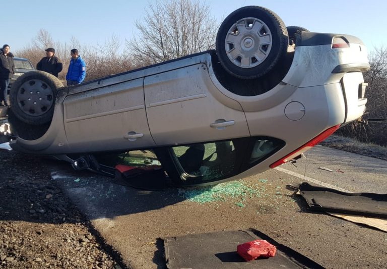 Accident teribil din cauza vitezei şi a condițiilor de trafic