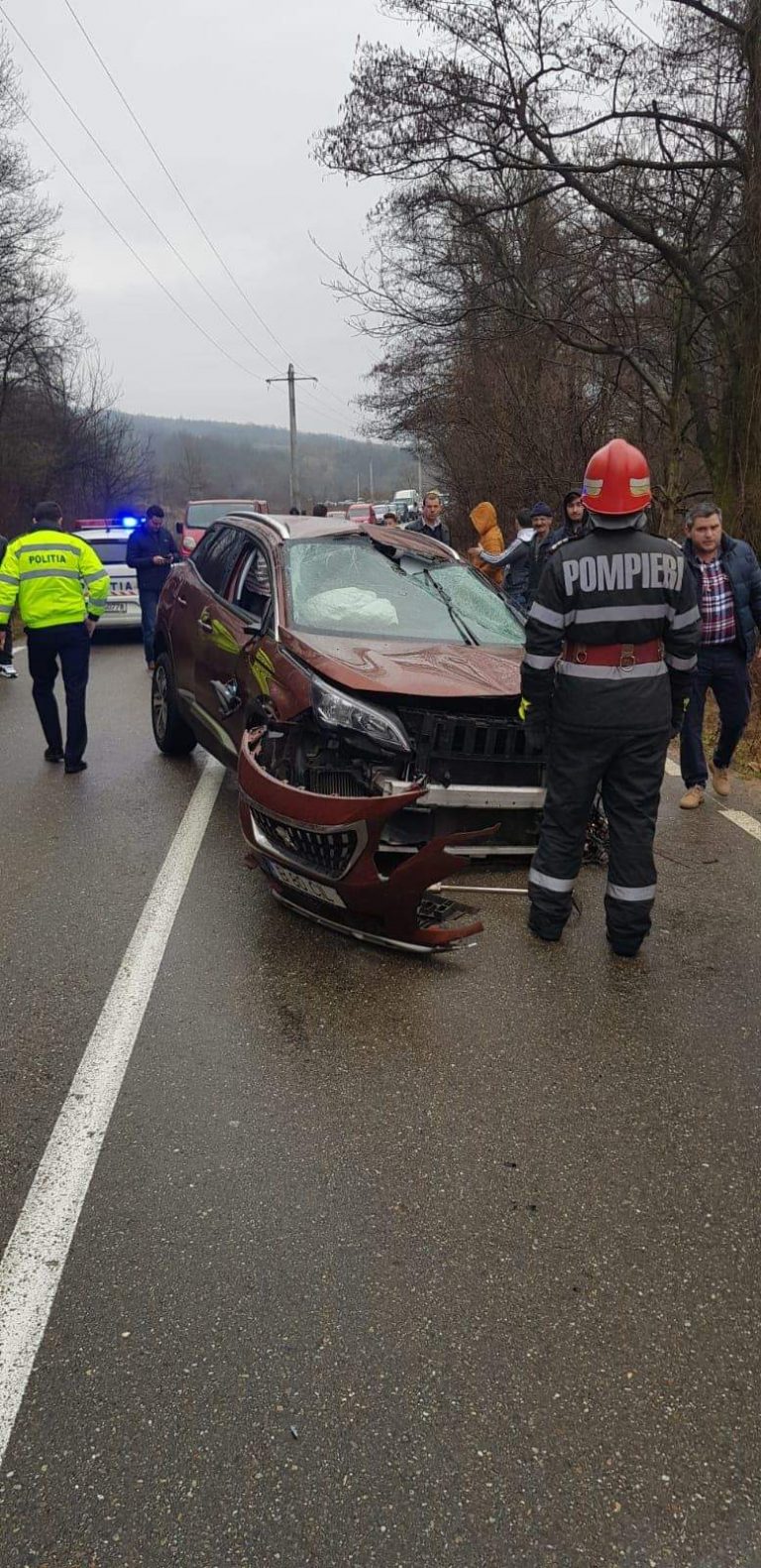 Trei persoane rănite, după un accident rutier