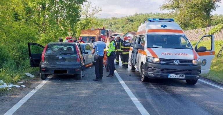 Accident în județul Timiș! O femeie a ajuns la spital