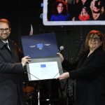 Primarul Timișoarei a preluat premiul Melina Mercouri de la comisarul european Adina Vălean pentru Timișoara Capitală Culturală a Europei.