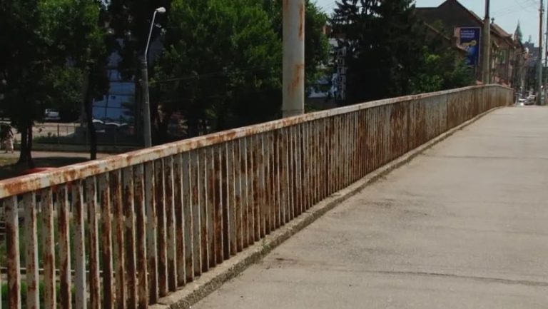 Un pod important din Timișoara riscă să nu fie reabilitat prea curând din lipsa banilor