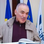 Universitatea Politehnica din Timișoara organizează un eveniment special, al cărui invitat este maestrul internațional de șah Garry Kasparov..Still007