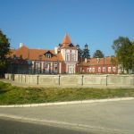 Castle_in_Ečka_village,_Serbia