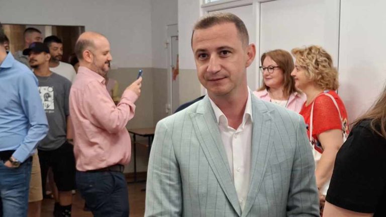 FOTO – VIDEO | Alfred Simonis a votat „pentru oameni care își doresc să se implice”