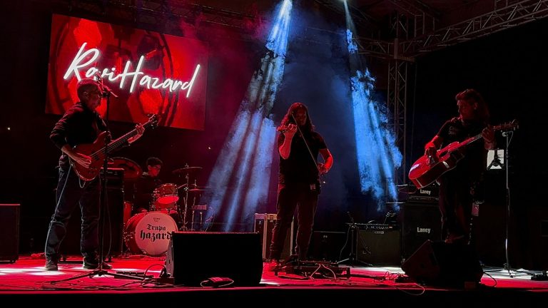 Un album numit „Clepsidra”, marca RaviHazard, lansat în cadrul festivalului caritabil pentru refacerea caselor din Banat